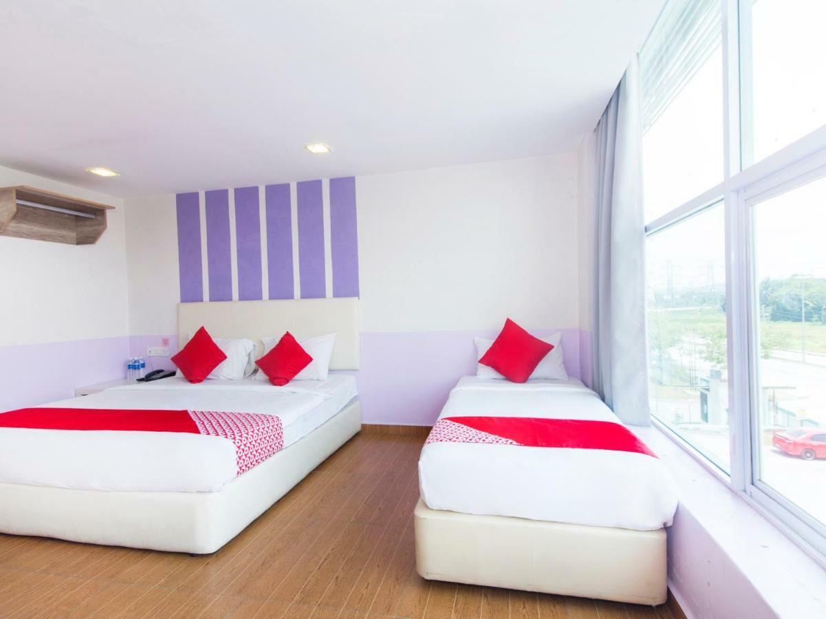 Oyo 419 City Boutique Hotel Bangi Exterior photo