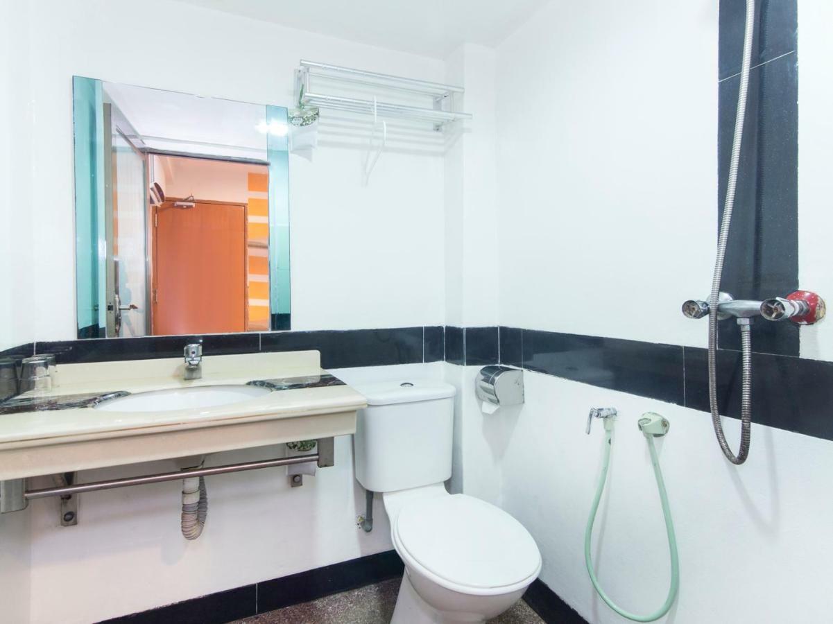 Oyo 419 City Boutique Hotel Bangi Exterior photo